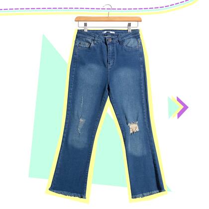 Incluso en invierno, los jeans que dejan ver un poco de tobillos son súper sentadores