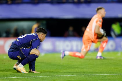 Incluso en sus peores partidos, Boca generó situaciones que no supo aprovechar y también pagó caro cada desatención defensiva: ante Católica, sufrió un gol en el único tiro al arco del rival