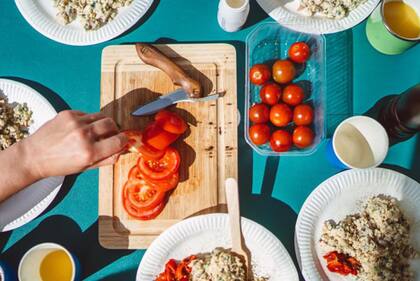 Incluso sin preparación alguna, solo condimentados con un poco de sal y aceite de oliva, los tomates pueden ser muy sabrosos.