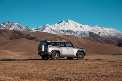 Incorpora seis airbags, cámaras de estacionamiento de 540° y múltiples ADAS