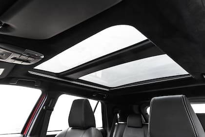 Incorpora techo panorámico en la versión tope de gama