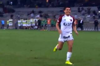 Penales inolvidables de Colón: el show del Pulga Rodríguez, que pateó riéndose