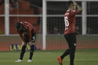 El precio de jugar ocho partidos es un mes: Independiente es un hospital