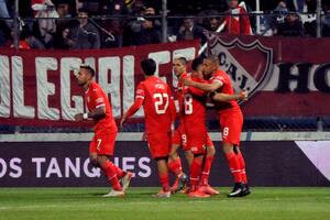 Jugó bien, eliminó a Vélez y avanzó a los cuartos de final de la Copa Argentina