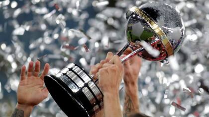 Independiente jugará tres torneos más por haber ganado la Sudamericana
