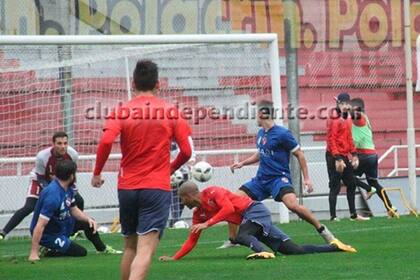 Independiente se puso a punto ante su homónimo de Chivilcoy