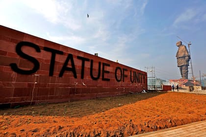 El monumento se llama “Estatua de la Unidad” porque Patel logró la adhesión a la Unión India de la mayoría de los 560 principados en los que se dividía el territorio