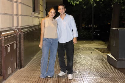 India Ortega y su novio Juan Cruz López dijeron presente.