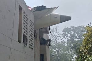 India: un avión de pasajeros con destino a Londres se estrelló