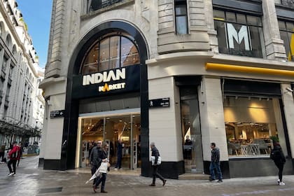Indian se quedó con la esquina de Florida y Perón, donde funcionaba el último local de Falabella
