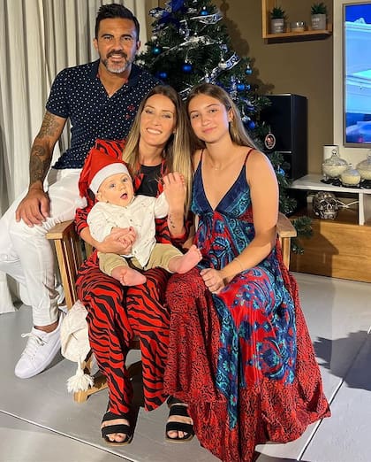 Indiana Cubero pasó la Navidad con su padre, Mica Viciconte y su hermanito menor (Foto: Instagram @micaviciconte)