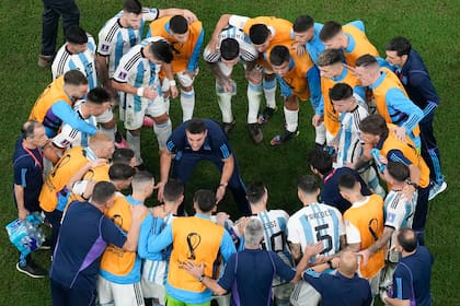 Indicaciones de Lionel Scaloni antes del tiempo extra ante Países Bajos en el Mundial