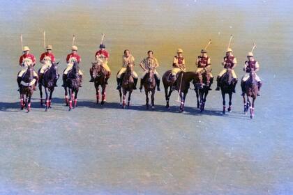 Indios Chapaleufú e Indios Chapaleufú II entran en la 1 de Palermo para jugar la final de 1996. Inolvidable