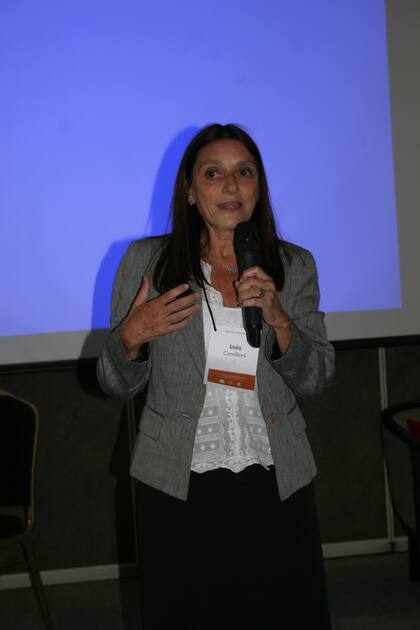 Inés Camilloni expone en una conferencia sobre geoingeniería organizada en la ciudad de Buenos Aires
