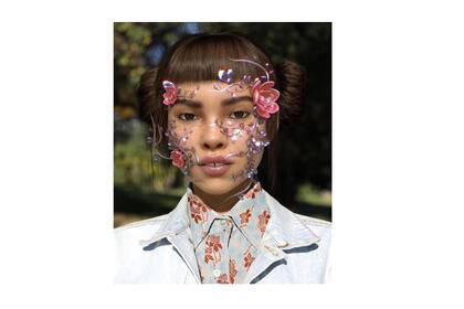 Inés Marzat es pionera en el diseño y uso de este nuevo accesorio de moda y desarrolla filtros exclusivos hasta para influencers virtuales