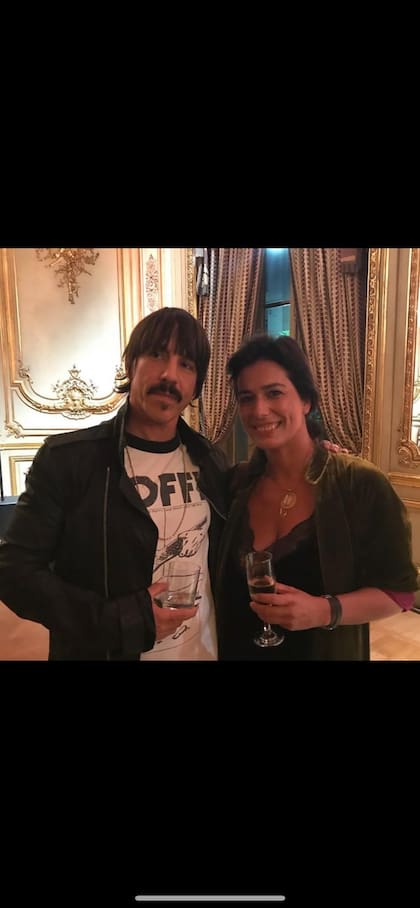 Inés y Anthony Kiedis, el cantante de Red Hot Chili Peppers