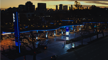 INFINIA mantiene el sistema de admisión limpio, eliminando residuos de combustión y mejorando las condiciones del motor.