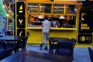 Inflación disparada y economía en caída ponen a prueba a Irán ante guerra y el bloqueo de EE.UU.