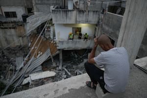 Infraestructura dañada tras el ataque de Israel en Cisjordania. (AP Foto/Majdi Mohammed)