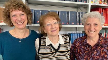 Inge finalmente conoció a las hijas de Hanna, Helen y Debbie, en el Museo Imperial de la Guerra en Londres