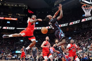 Ingram explota con 34 puntos y los Raptors frenan a los Pistons 119-108