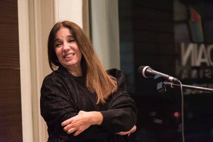 Ingrid Pelicori cerró el encuentro con la lectura de un fragmento de la novela de Tirri