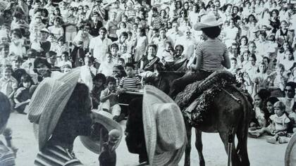 Inicialmente, La Rondallita viajó a Puerto Rico aunque con otros integrantes que no incluían a Ricardo Cuenci