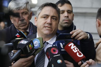 Inmediaciones del Congreso, previo al tratamiento de la Ley de Financiamiento Universitario en el Senado. Francisco Paoltroni Senador Nacional de Argentina