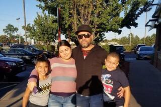 Inmigrante cubano muere en un centro de detención en Texas; el forense dice que fue homicidio