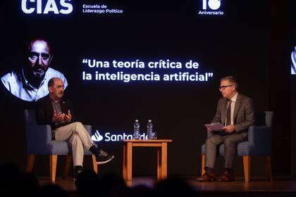 Innerarity nació en 1959 en Bilbao. Es catedrático de filosofía política, investigador Ikerbasque en la Universidad del País Vasco