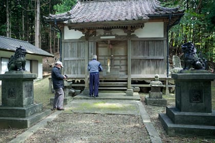 Inomata durante su viaje a Kamaishi, Japón, para la filmación de la película.
