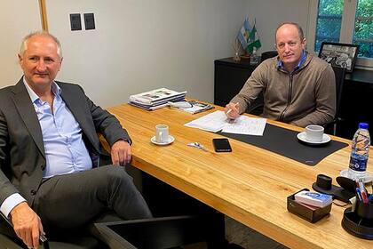 Insaurralde junto a Fernando Carballo de Trenes Argentinos