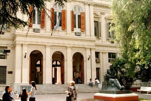 Acusaciones cruzadas entre la izquierda y los libertarios por hechos de violencia en la Facultad de Psicología