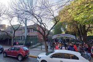 Inseguridad: robaron alrededor de 60 computadoras de una escuela de Palermo