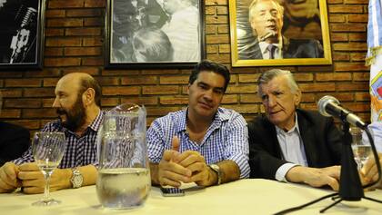 Insfrán, Capitanich y Gioja, en la cumbre del PJ