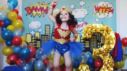 Instagram @victorialeon_