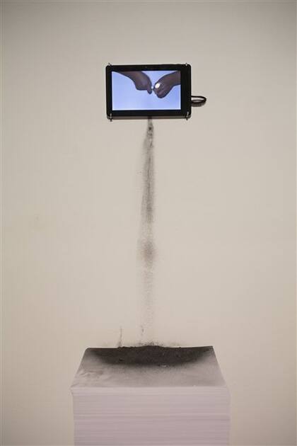 Instalacin de la serie Grafito s/papel, de Sofa Noble