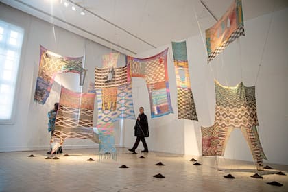 Instalación textil del Colectivo Tsufwelej