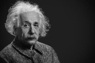 Albert Einstein: “Lo importante es no parar de hacerse preguntas, la curiosidad tiene su propia razón de existir”