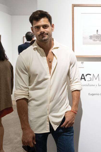 Instalado
hace rato en la
capital española,
Lucas Velasco
acompañó a Eugenio
en su gran día.