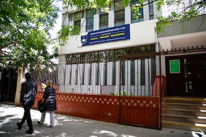Un histórico colegio privado de Belgrano R anunció que no abrirá el próximo año - Image 1