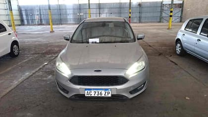 Integra el lote un Ford 5 Focus 1.6L MT del 2018