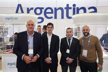 Integrantes de la Cámara Argentina del Maní en Anuga