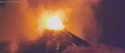 Intensa actividad del Volcán del Fuego en Guatemala