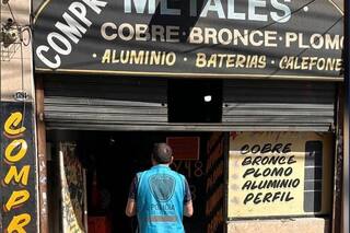 Fortalecen los controles sobre chatarrerías para frenar el robo de picaportes de bronce y cables de telefonía con cobre