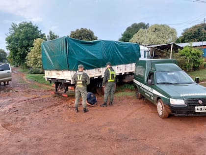 Intentaba huir en un camión cargado con más de ocho toneladas de marihuana