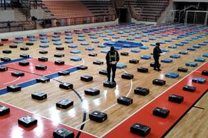 Intentaba huir en un camión cargado con más de ocho toneladas de marihuana