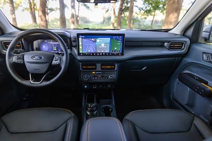 Interior de la nueva Maverick 2025