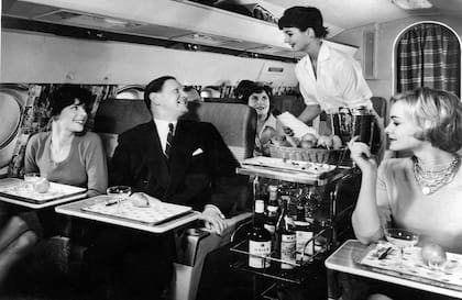 Interior del Comet IV de Aerolíneas.