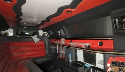 Interior del Dodge Charger Limousine Extended